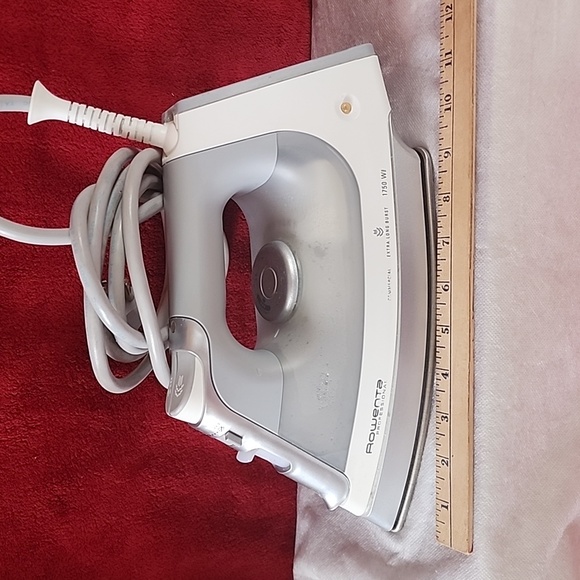 Rowenta Professional Extra Long Burst, Commercial Iron. Made in Germany  1750 W. - Picture 16 of 16